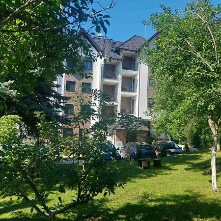 Apartament 502, Sarm *